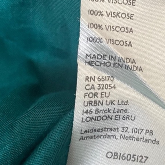 FREE PEOPLE JANELLE LONG SLEEVE SATINY TOP EXTRA SMALL EMERALD GREEN - Picture 9 of 9